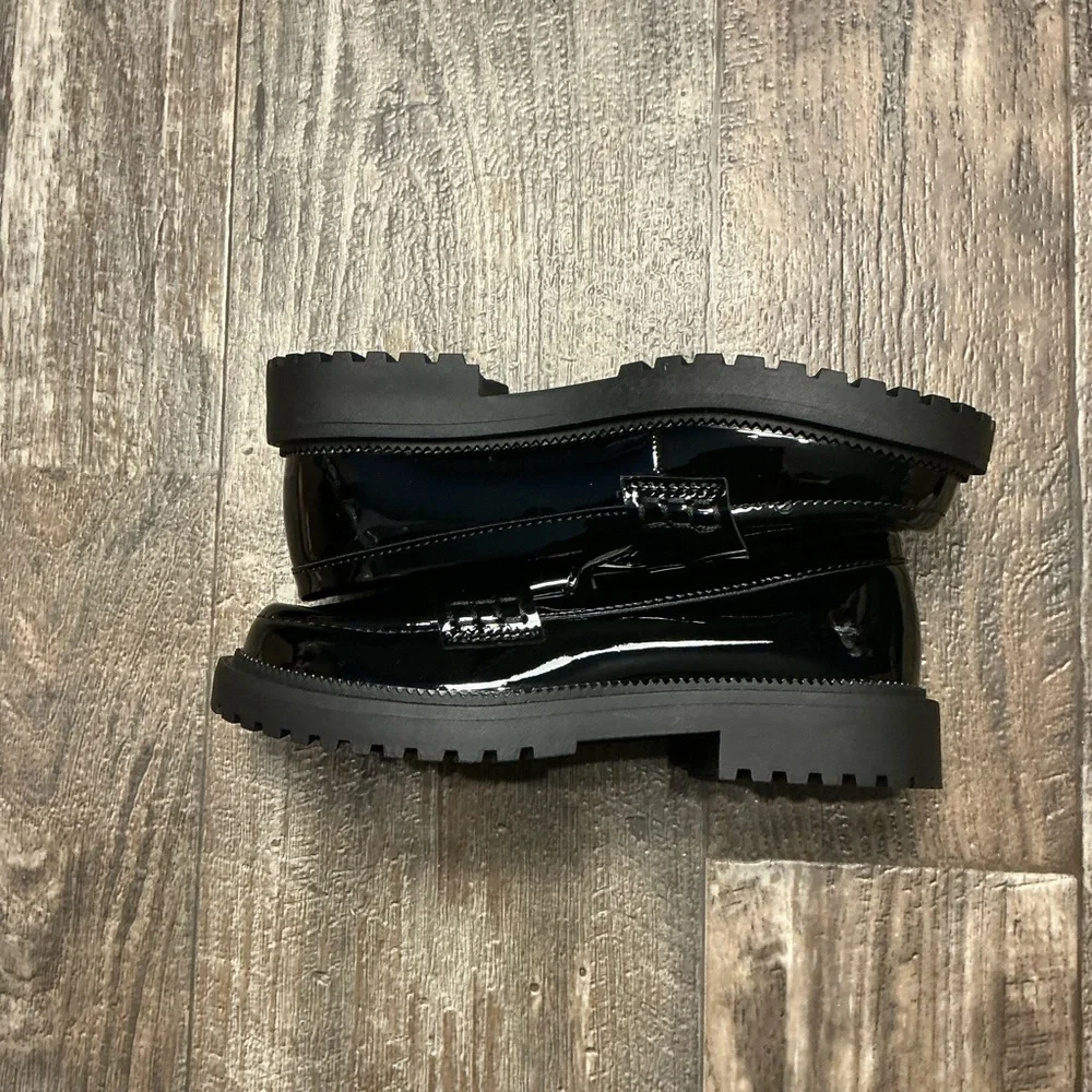 Kid’s Black Patent Lug Sole Penny Loafers Size 12